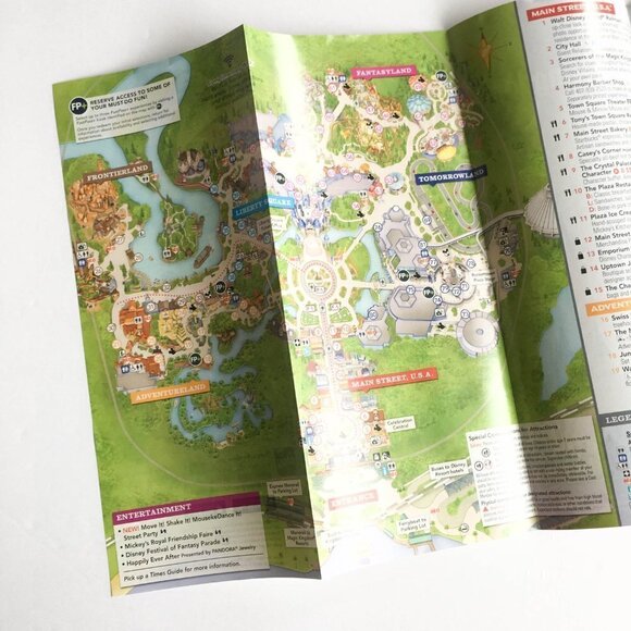 Pre-C0vid Magic Kingdom Park Map - Mint Condition - Picture 2 of 5